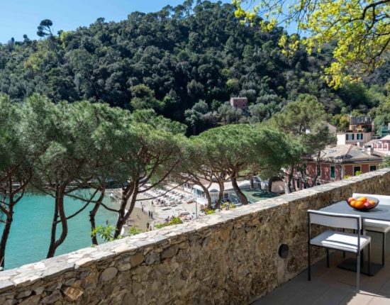 paraggi private guest house sea view